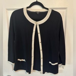 Like New Talbots Petites gold button cardigan navy blue and cream Large